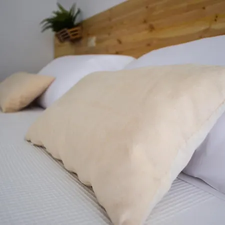 Bed & Breakfast Yourhouse S.raffaele 2 *