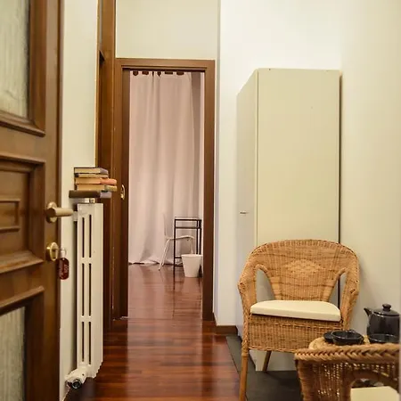 Yourhouse S.raffaele 2 Bed & Breakfast Milan