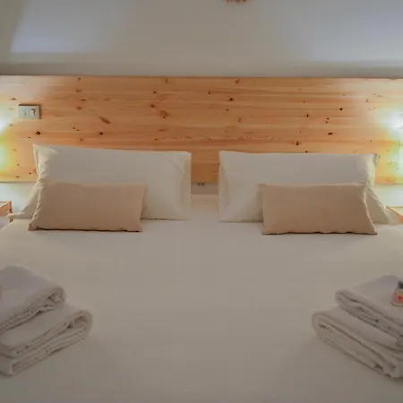 Yourhouse S.raffaele 2 *