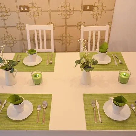 Yourhouse S.raffaele 2 Bed & Breakfast *