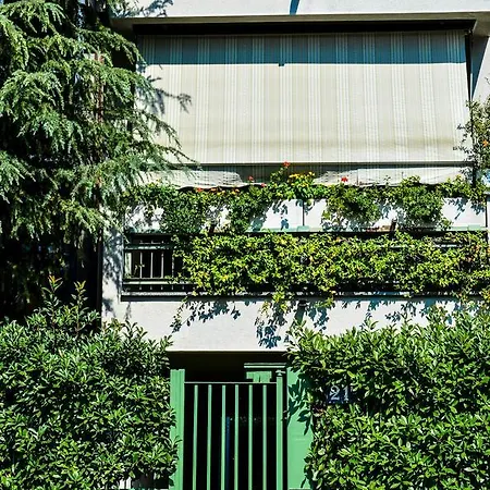 Yourhouse S.raffaele 2 Bed & Breakfast